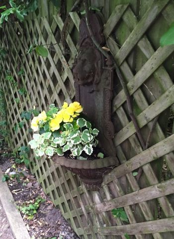 artwork planter